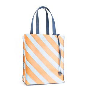 ADELIA MODERN TOTE | Perfect for travel